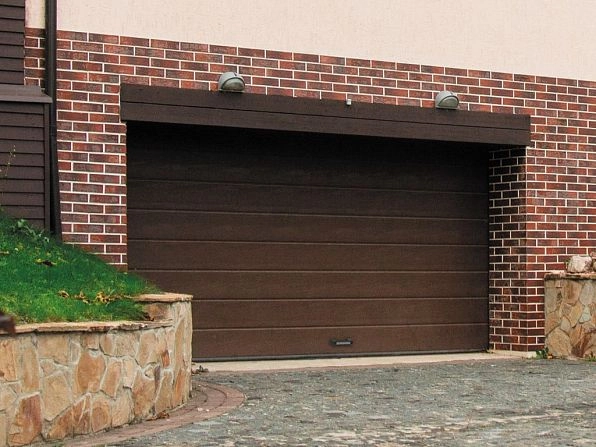 Секционные ворота 2500х2100 мм коричнево-красные DoorHan rsd02, lyubertsy.doorhan.ru